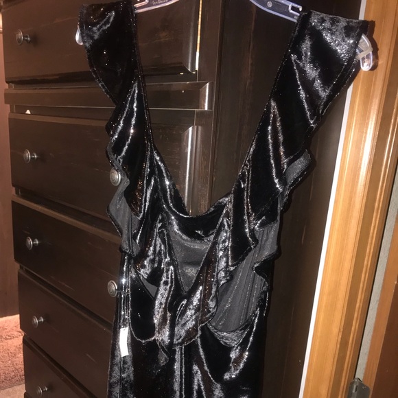 Victoria secret soft velvet night gown - Picture 2 of 7